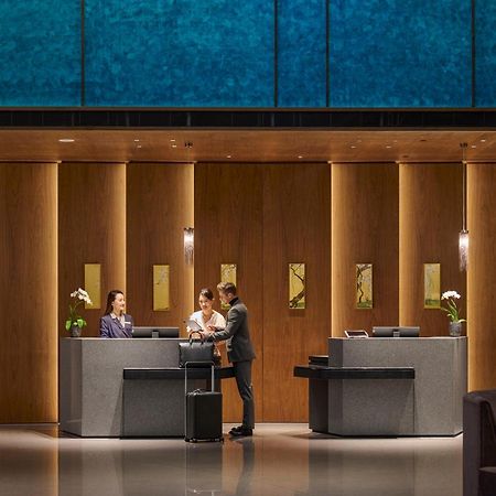 Intercontinental Kaohsiung By Ihg Hotel Exterior foto The lobby of the hotel