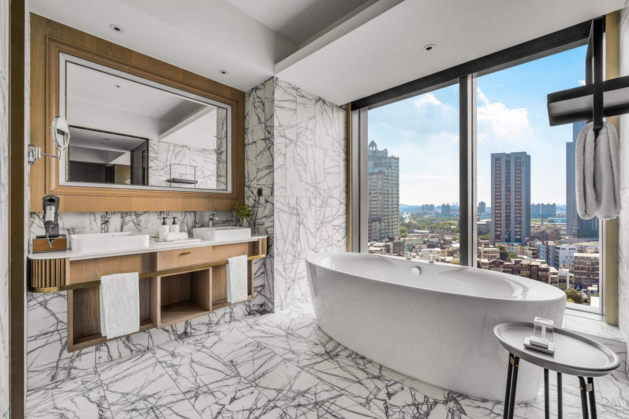 Intercontinental Kaohsiung By Ihg Hotel Cameră foto Bathroom